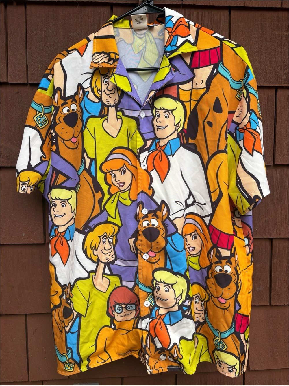 Scooby-Doo men’s Cartoon Print Button-Up short sleeve Shirt - Bold Multicolor